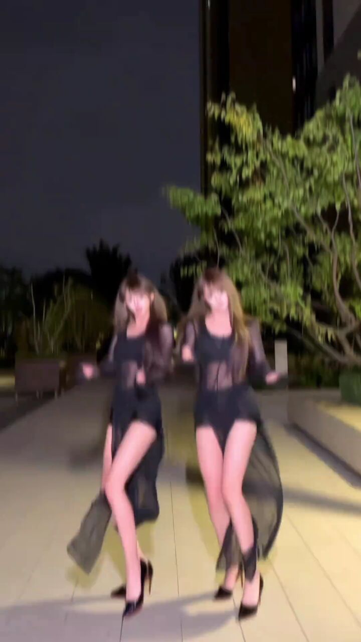 现场尬舞：比赛现场的趣味互动瞬间